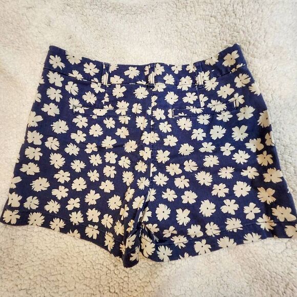 J. CREW floral shorts Size 6 - Picture 2 of 7